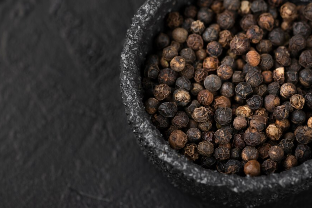 Lebih dari Bumbu, Kenali 7 Manfaat Black Pepper untuk Kesehatan