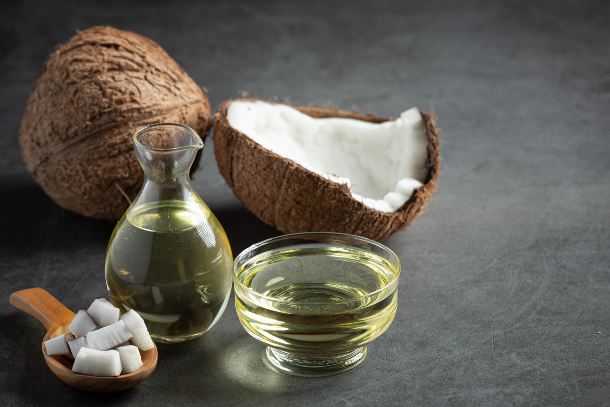 Mengenal Apa Itu Virgin Coconut Oil & Khasiatnya bagi Tubuh